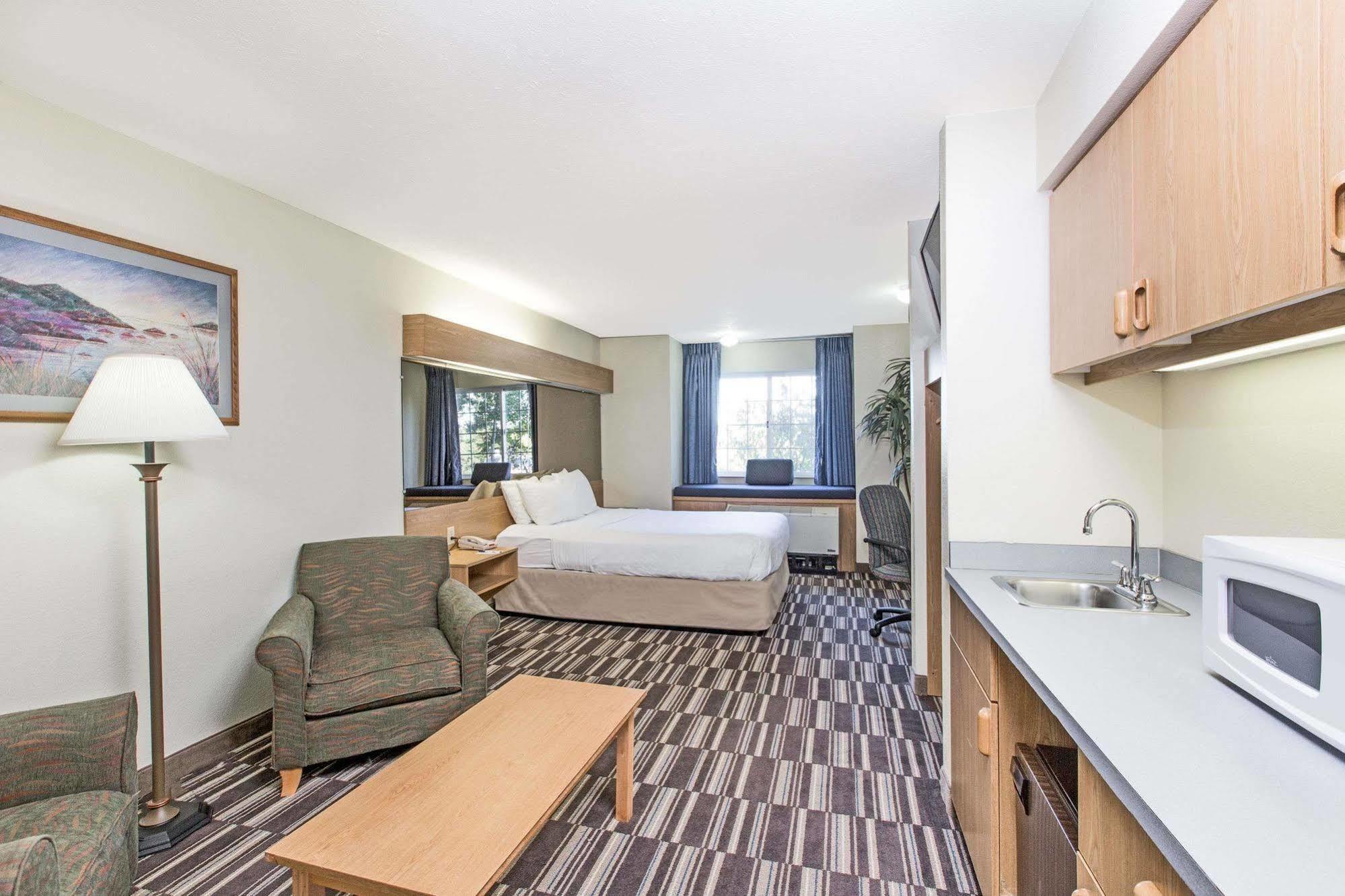 Baymont Inn & Suites By Wyndham Anchorage Airport Eksteriør billede